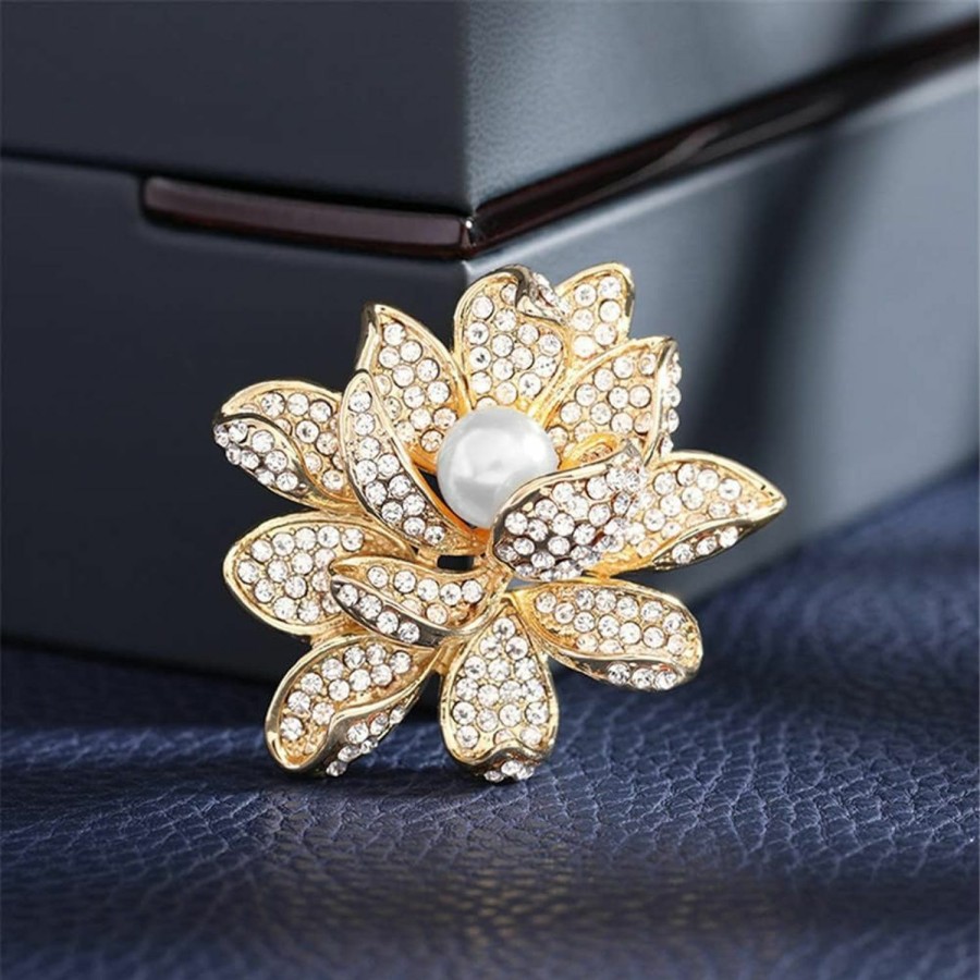 QUREZA Lotus Brooch Vintage Rhinestone Flower Brooch Pearl Pin For Women Badge Jackets Lapel Clothes Accessories Wedding Gifts For Women Girls New