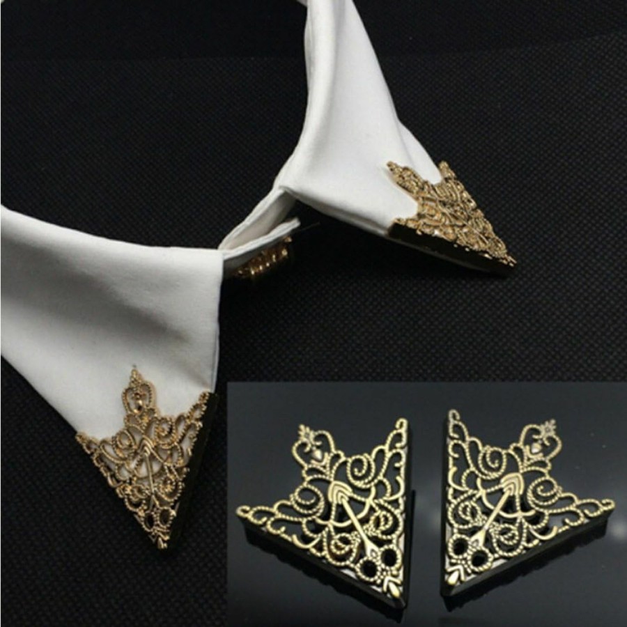 YANQINQIN 2Pair Brooches Accessories Palace Retro Hollow Pattern Shirt Collar Brooch Buckle Angle Triangle Wholesale