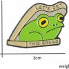 Fuqimanman2020 Creative Funny Frog Brooch Pin Let'S Get This Bread Frog Metal Brooch Cartoon Animal Brooch Pin Badges For Clothing Backpack Novelty Enamel Lapel Pin Clearance