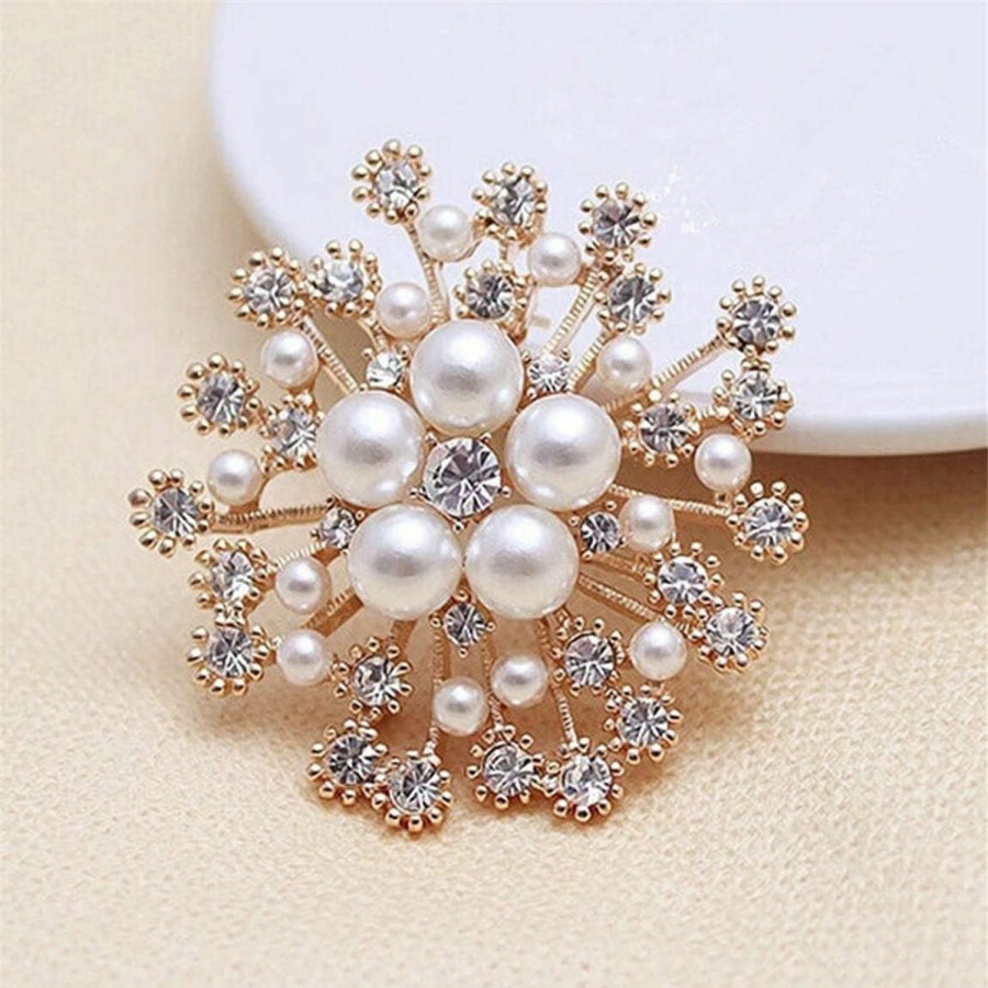 Weiy Weiy Glittering Imitation Pearl Crystal Snowflake Flower Design Brooch Pin Badge Fashionable Charming Dress Scarves Shawl Clip Clothes Bags Decoration Jewelry Gift For Women Girls New